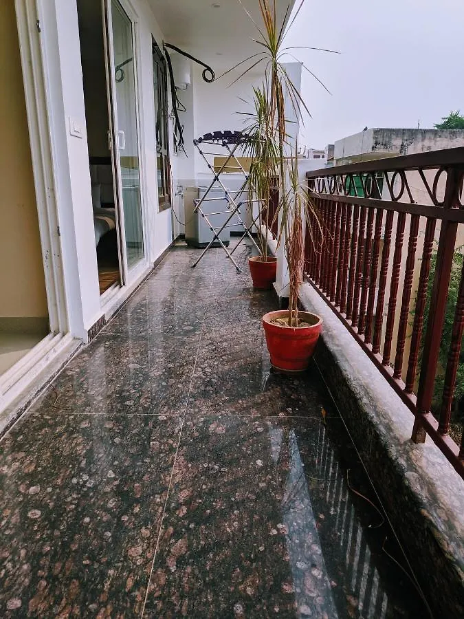 Bedchambers Serviced Apartments, Sector 38 Gurgaon Apartment